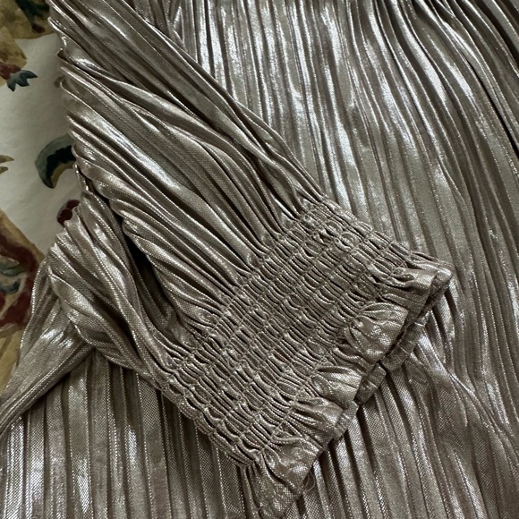 Fun Metallic Blouse THML - Picture 5 of 7